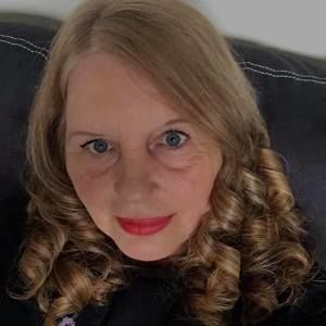 Meet your Posher, Marion